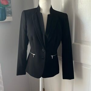 Tahari fitted structured black jacket blazer zippered pockets 4 EUC